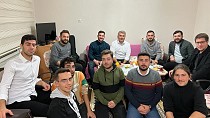 Milletvekili Mustafa Canbey Gençlerle Çiğköfte Yoğurdu - haberi