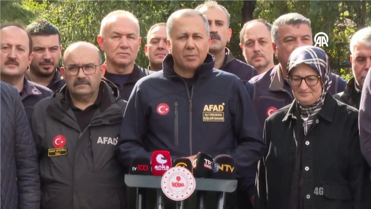 Bakan Yerlikaya: “112’ye 507 ihbar geldi, sadece 30’u hasarla ilgili”