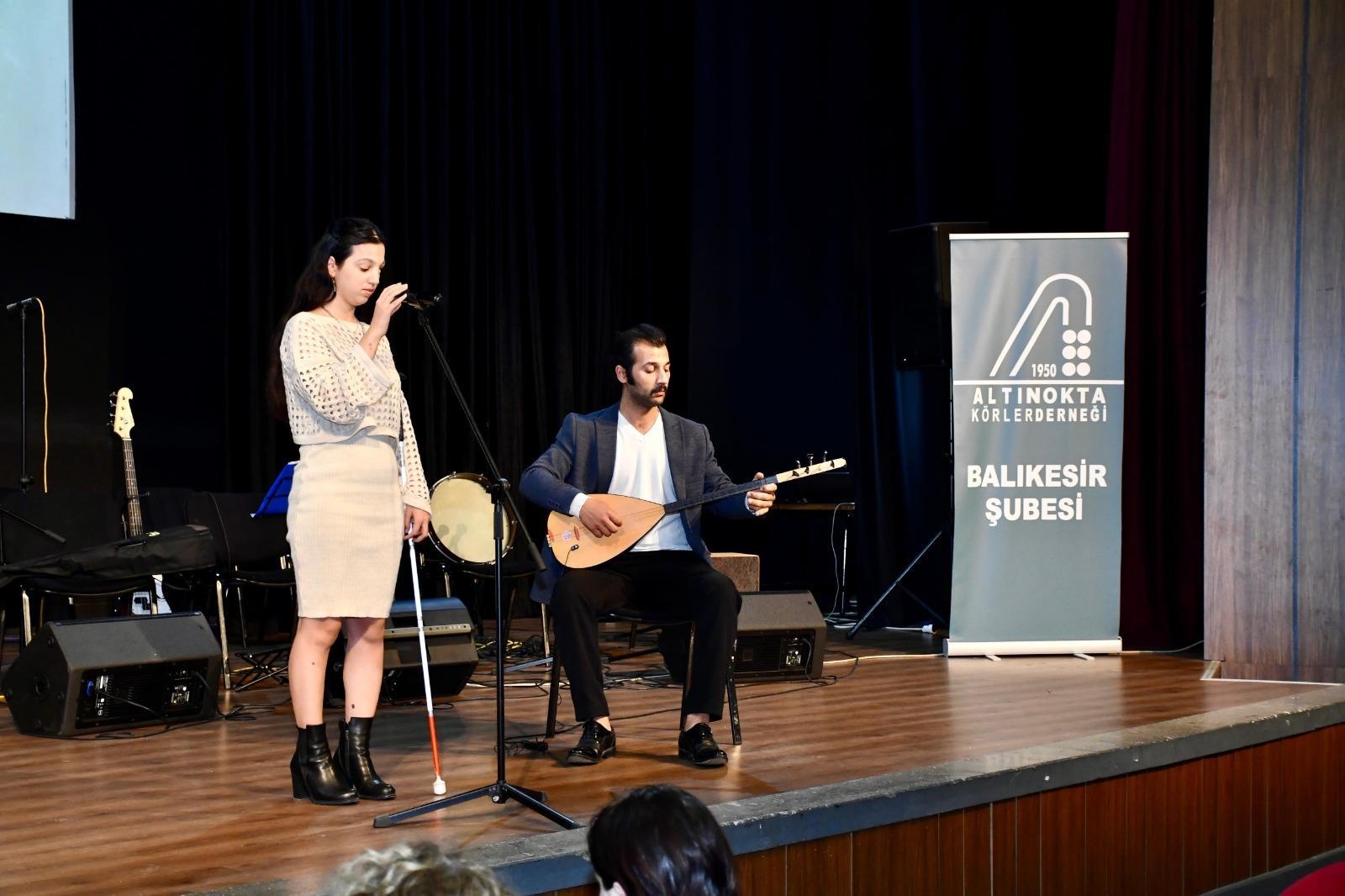 Karanlığa Ses Oldular