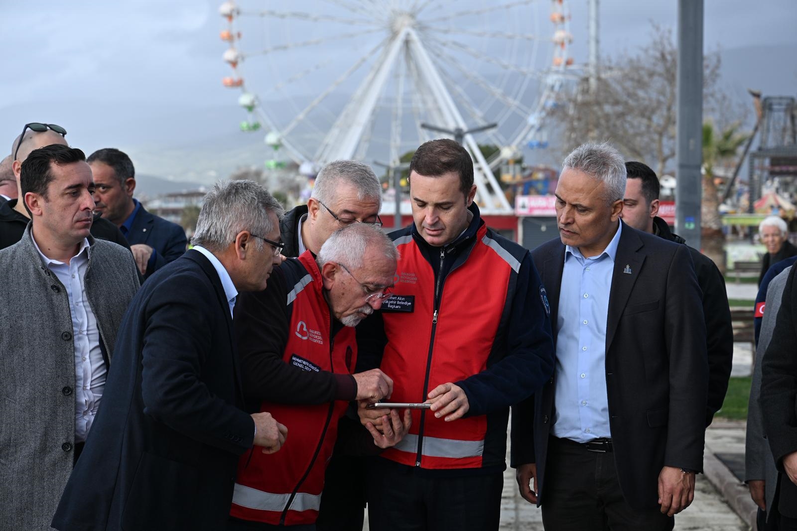 Akın, Lodos’un Vurduğu Körfez’de