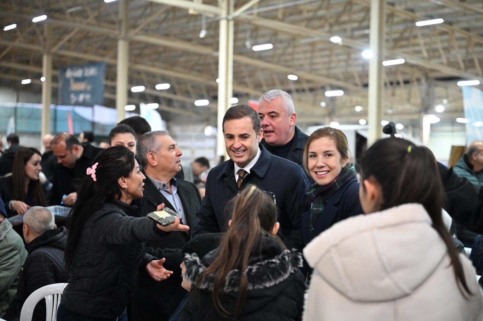 Ahmet Akın Susurluklu Hemşehrileriyle Aynı Sofrada Buluştu