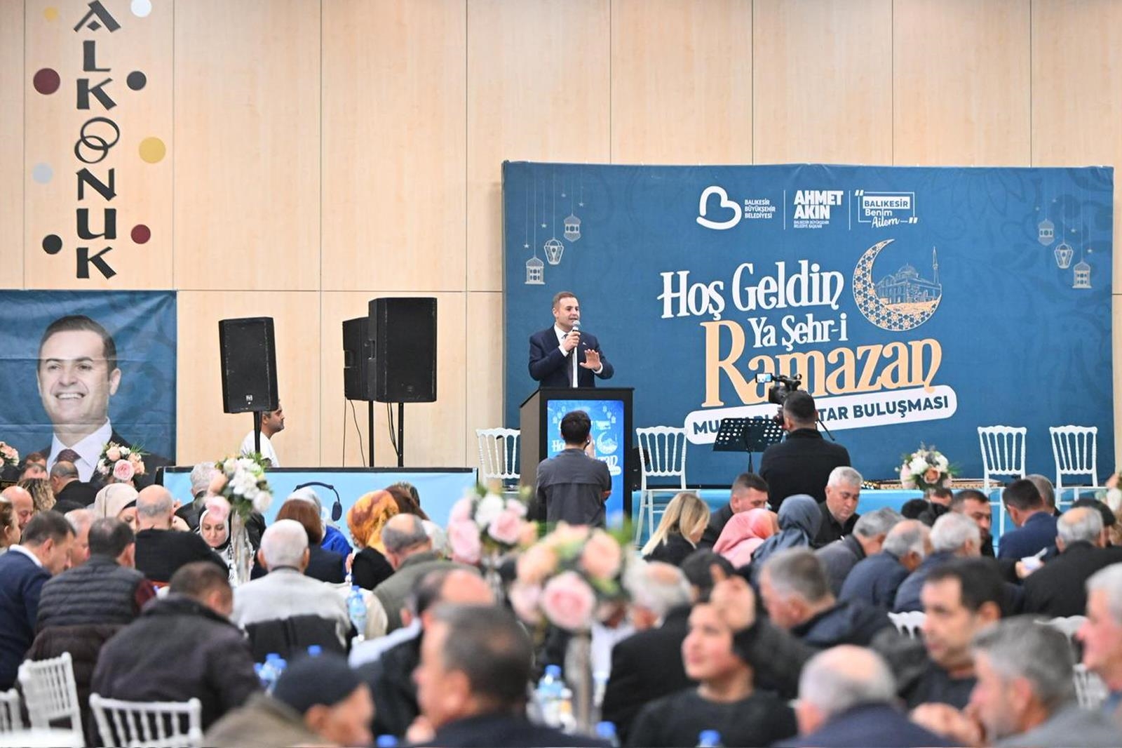 Balıkesir’de Muhtarlarla İftar: Akın “Muhtarlar En Yakın Çalışma Arkadaşım”