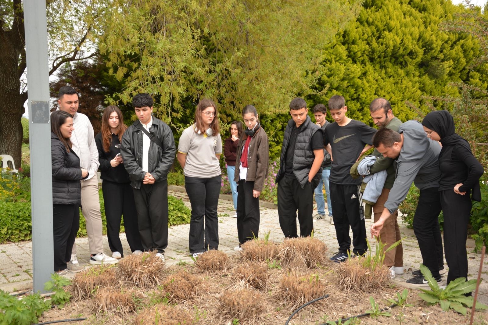 BAÇEM SAYESİNDE, ÇEVREYE DUYARLI GENÇLER YETİŞİYOR