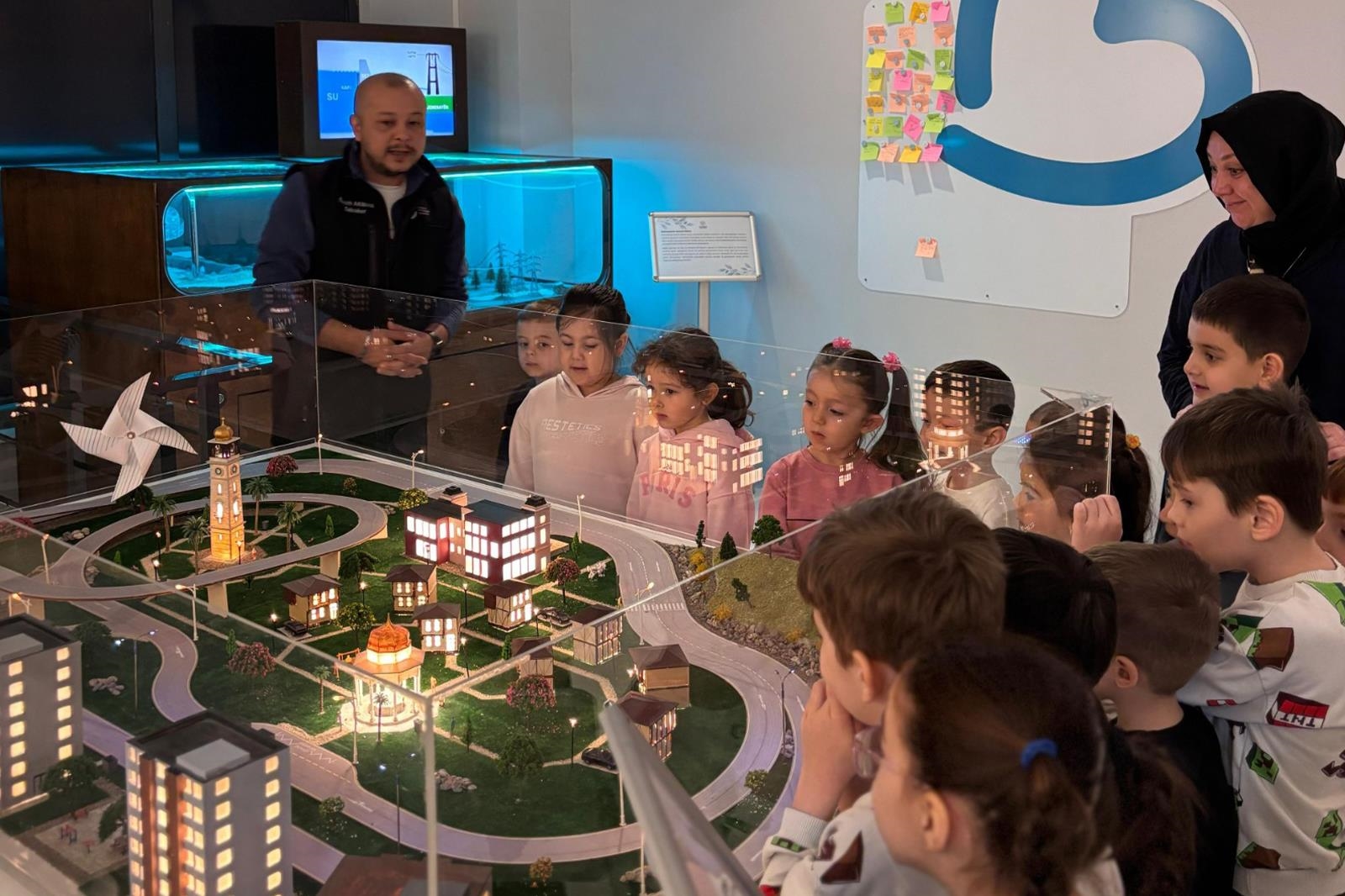 Çevre Eğitim ve Bilim Merkezi Minikleri Ağırladı